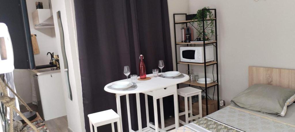Appartement Calme Et Bien Situe Tarbes Esterno foto
